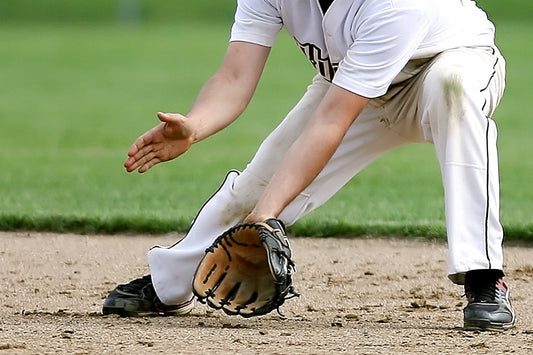 草野球でグローブは2個必要？兼任ポジション別に選ぶ2個目の使い分け